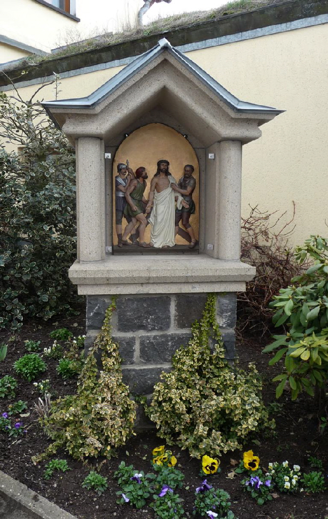 20100327 1024 Kreuzweg 10 Mendiger Str 10