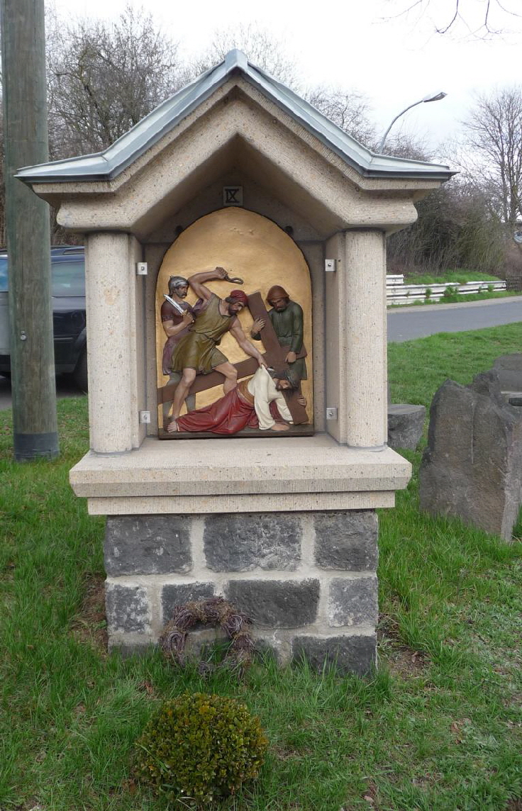 20100327 1024 Kreuzweg 9 Bahnhofstr Wingert